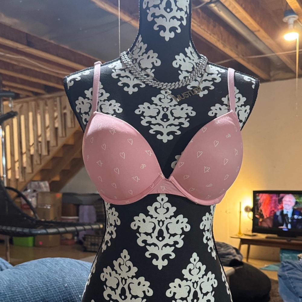 PINK Victoria's Secret Pink Padded Push-Up Bra with white heart Pattern